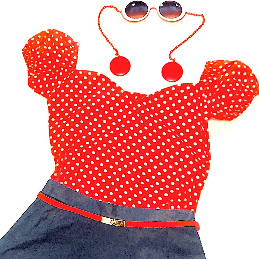 Vintage polka dot top 1950s. Red and white xs.